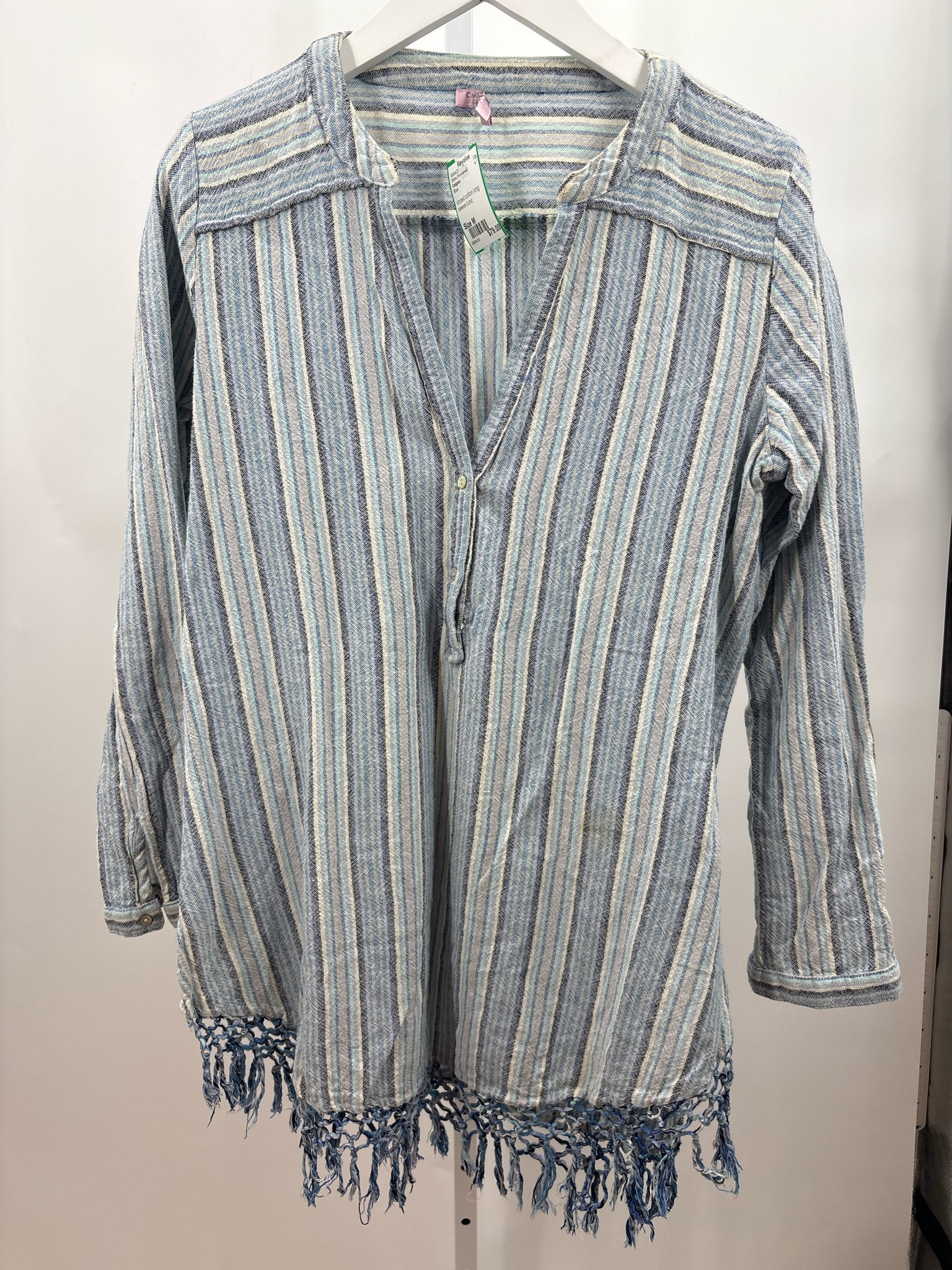 Calypso Size M Shirts (Pre-owned)