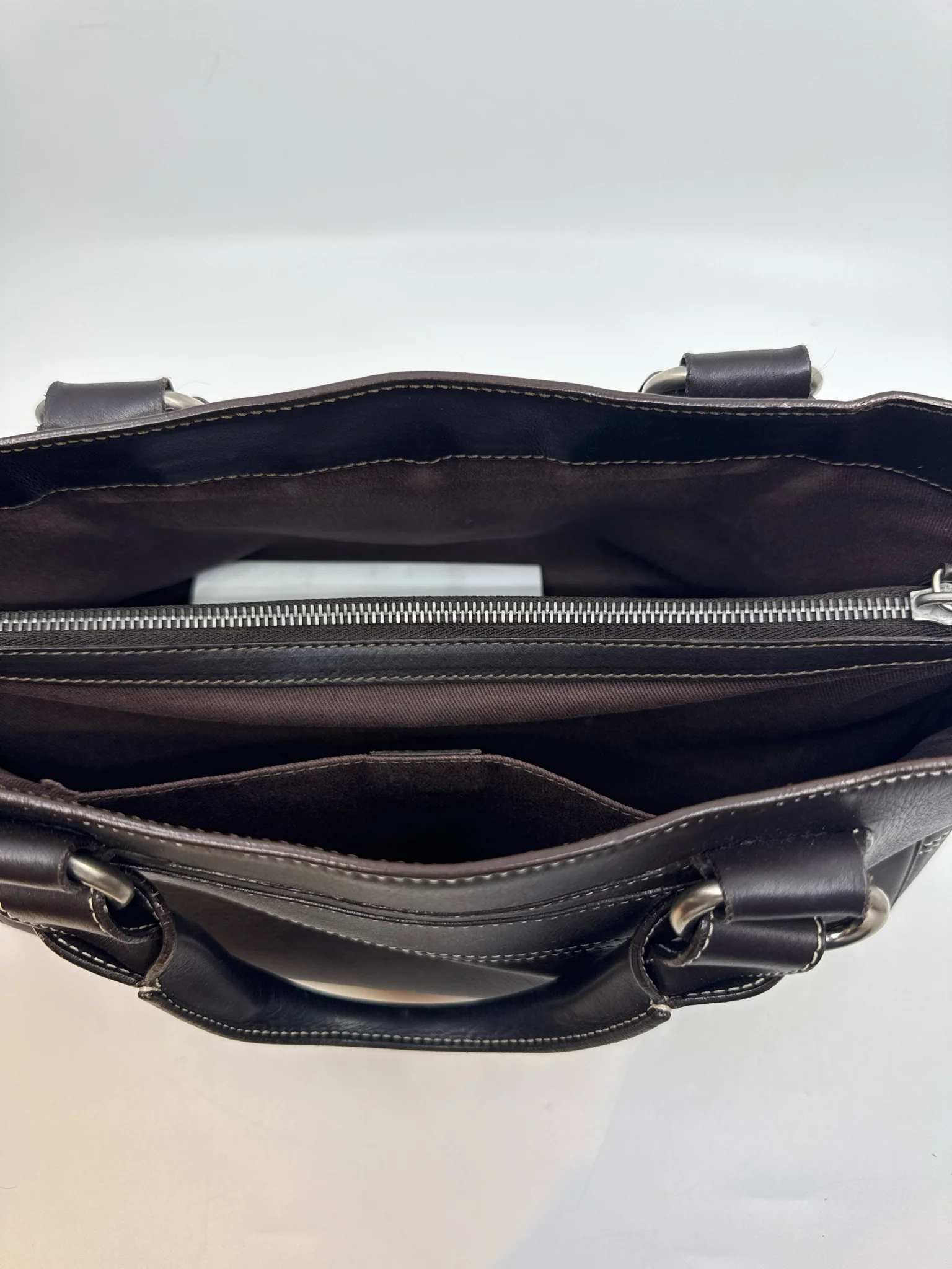 Celine Handbags (Pre-owned) - Image 4