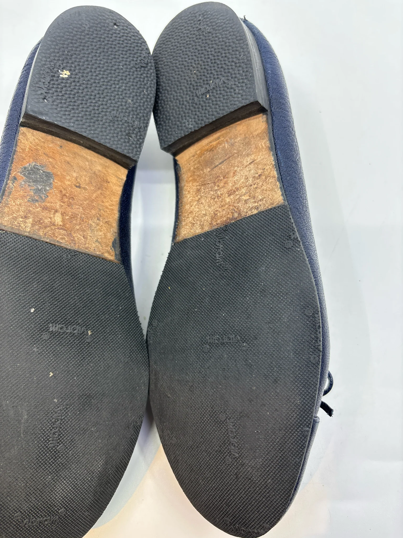 Chanel Size 36 Shoes (Pre-owned) - Image 2