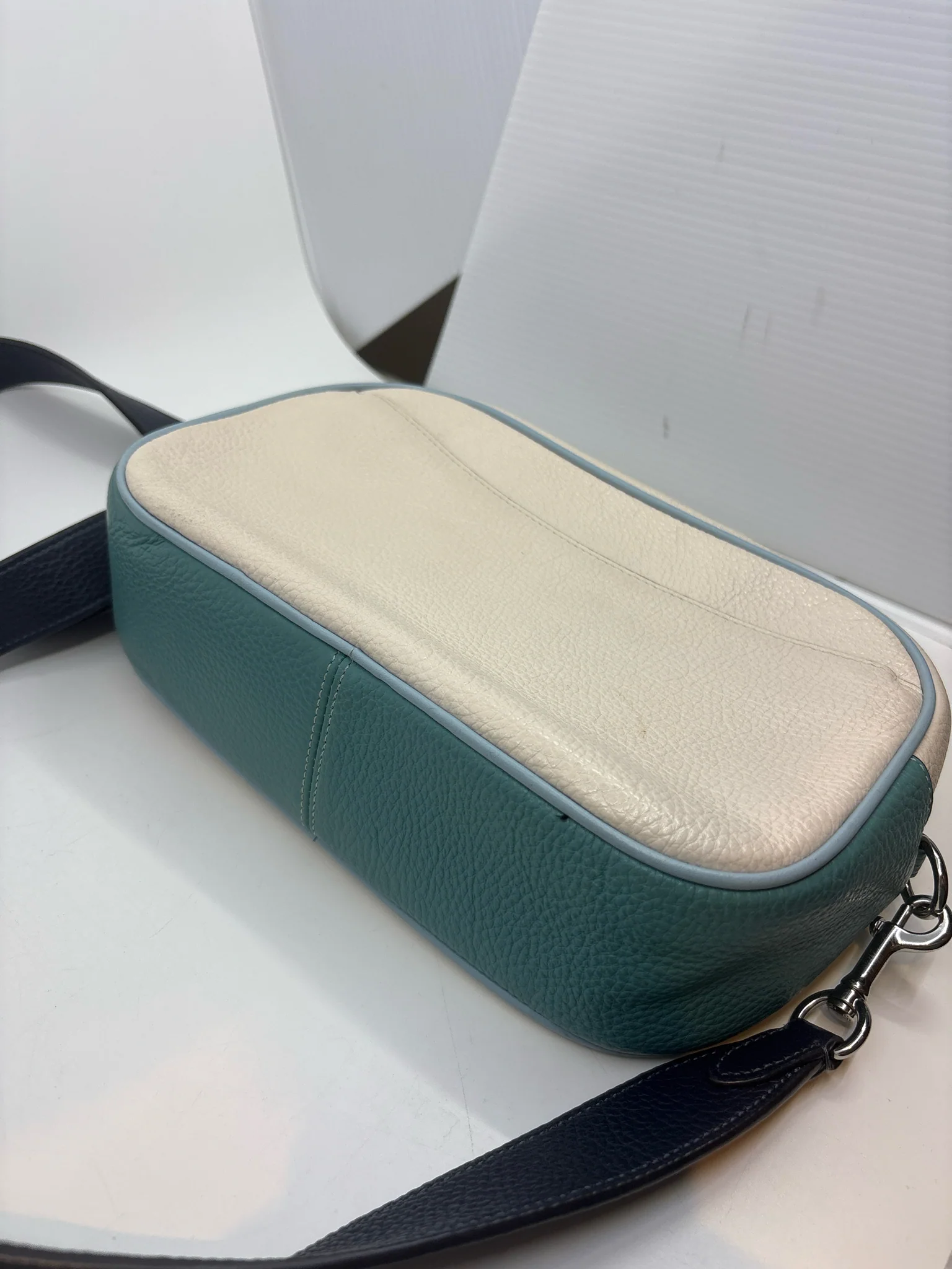 Coach Handbags (Pre-owned) - Image 4