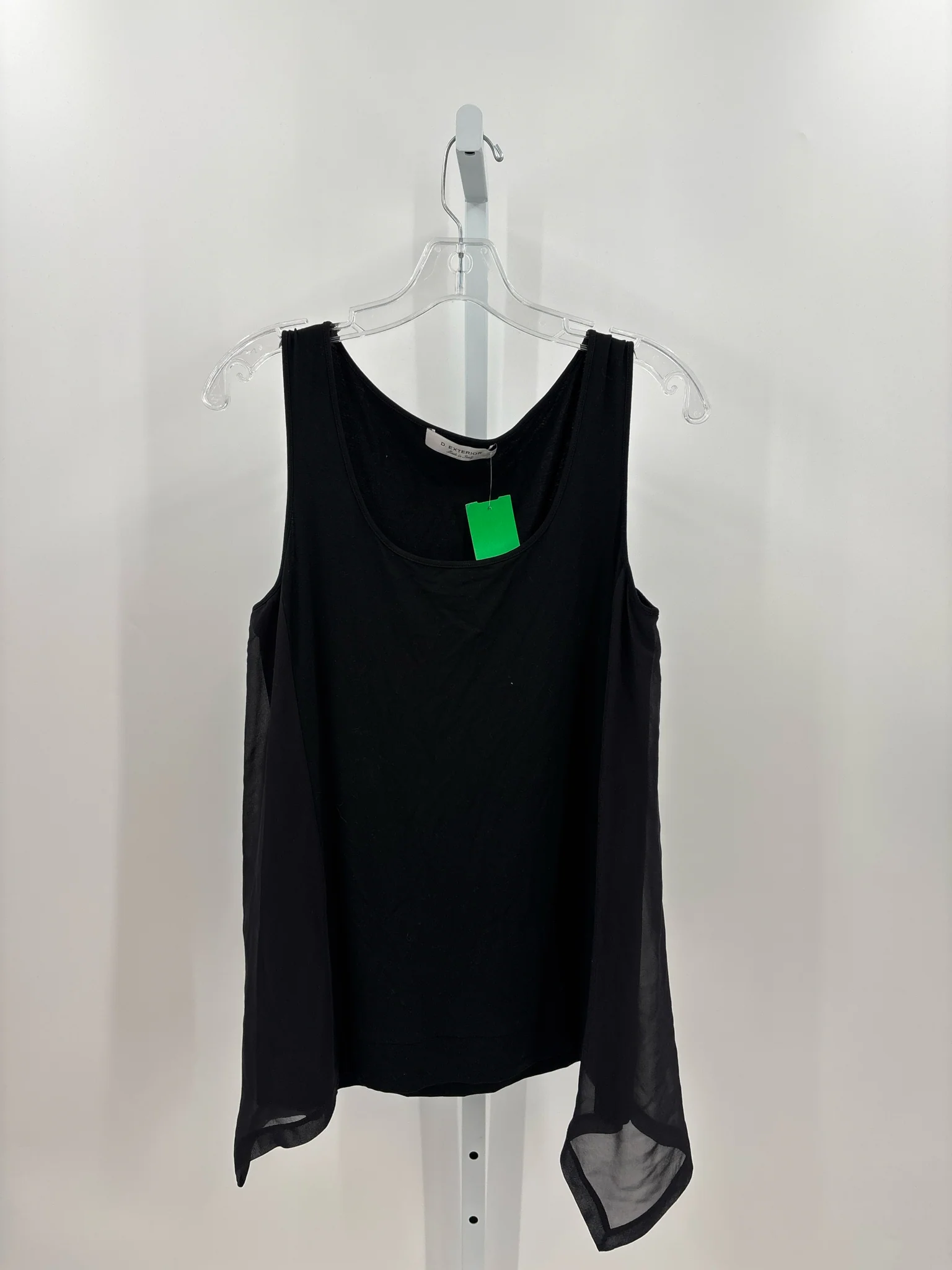 D. Exterior Size M Shirts (Pre-owned)