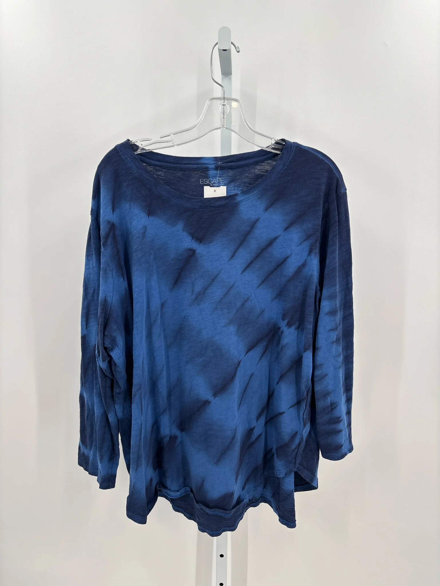 Escape Size XL Shirts (Pre-owned)