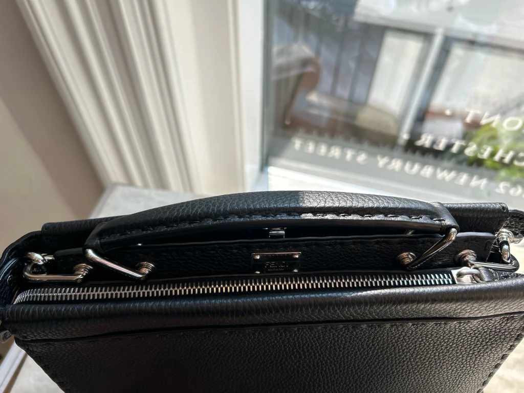 Fendi Handbags (Pre-owned) - Image 4