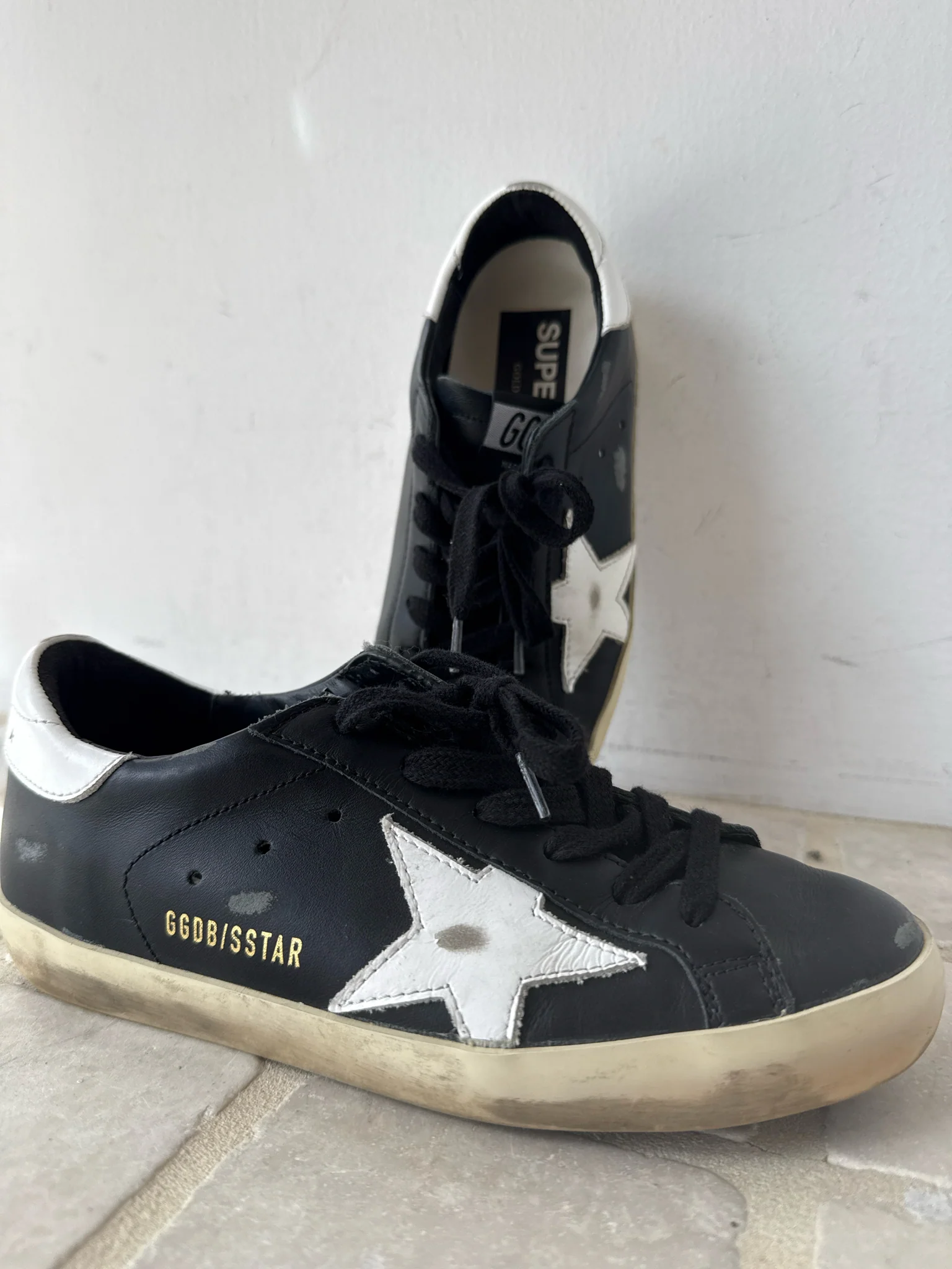 Golden Goose Size 35 Shoes (Pre-owned)