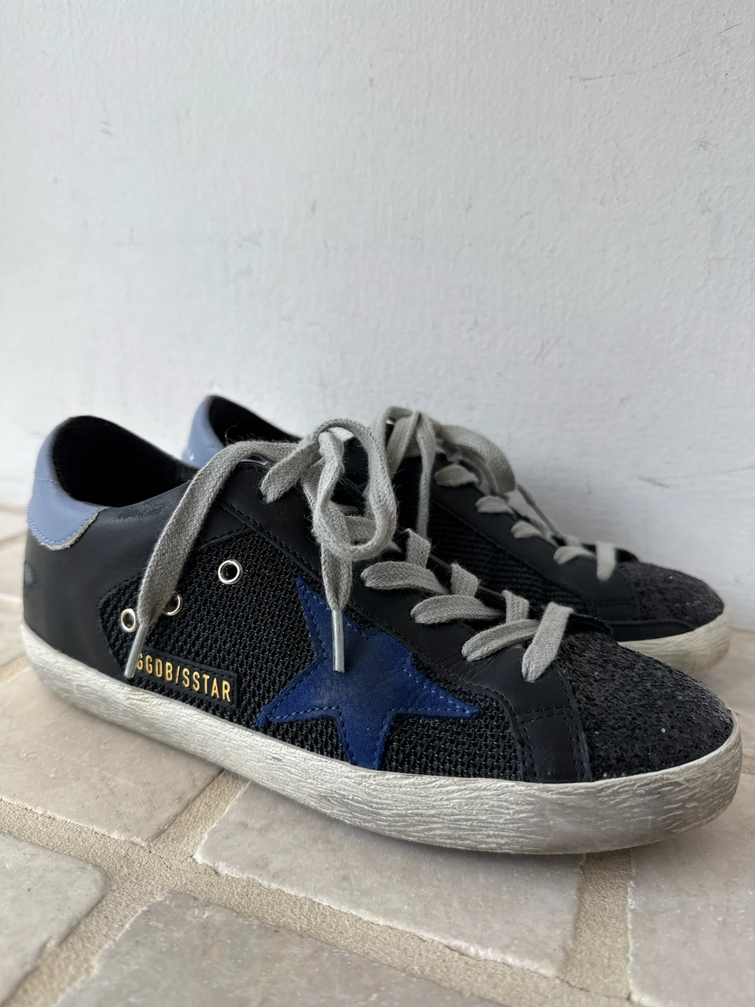 Golden Goose Size 35 Sneakers (Pre-owned)