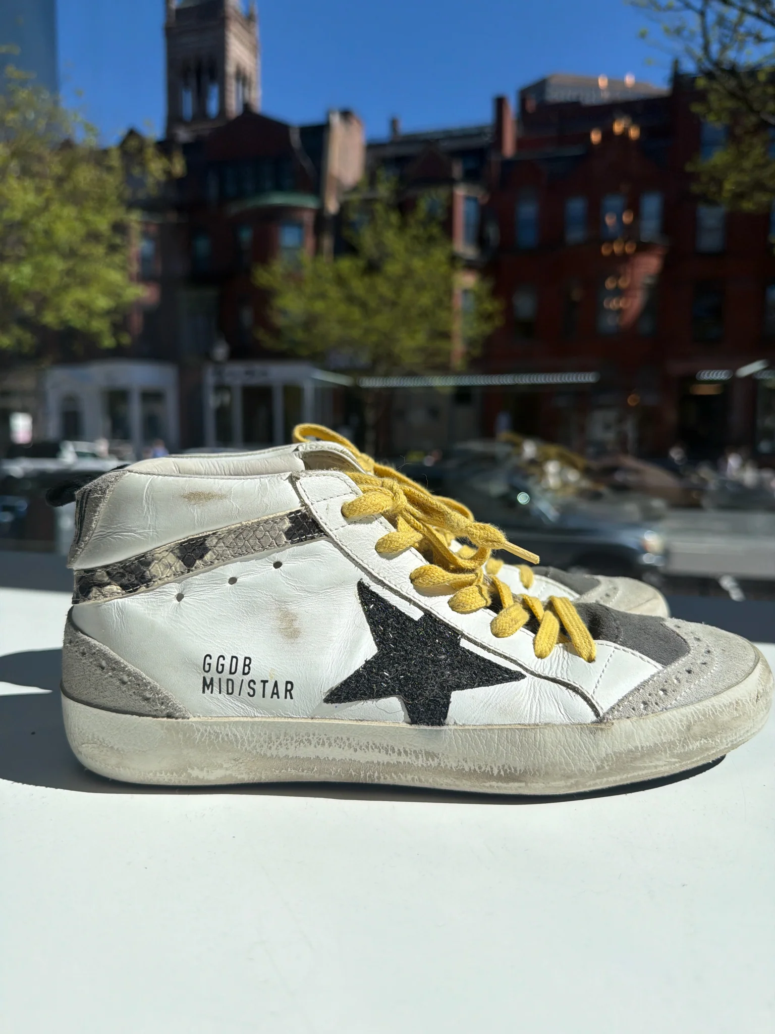 Golden Goose Size 37 Shoes (Pre-owned)