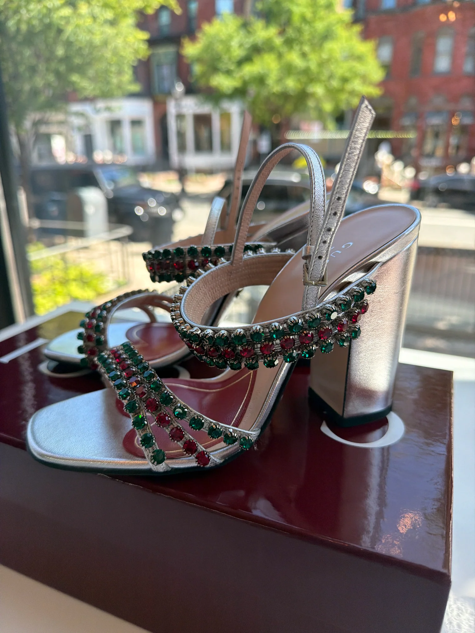 Gucci Size 36 Shoes (Pre-owned) - Image 2