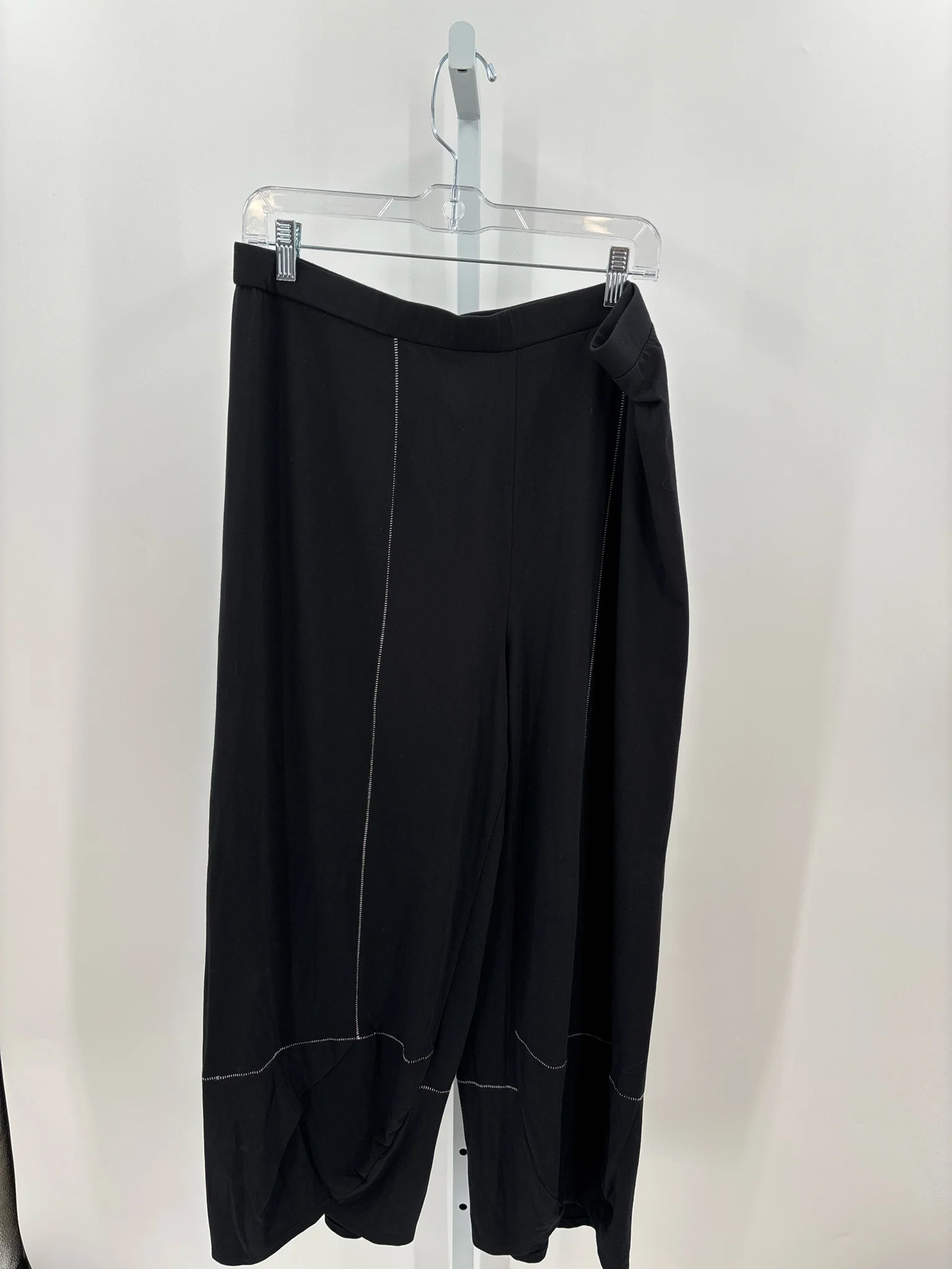 Liv Pants (Pre-owned)