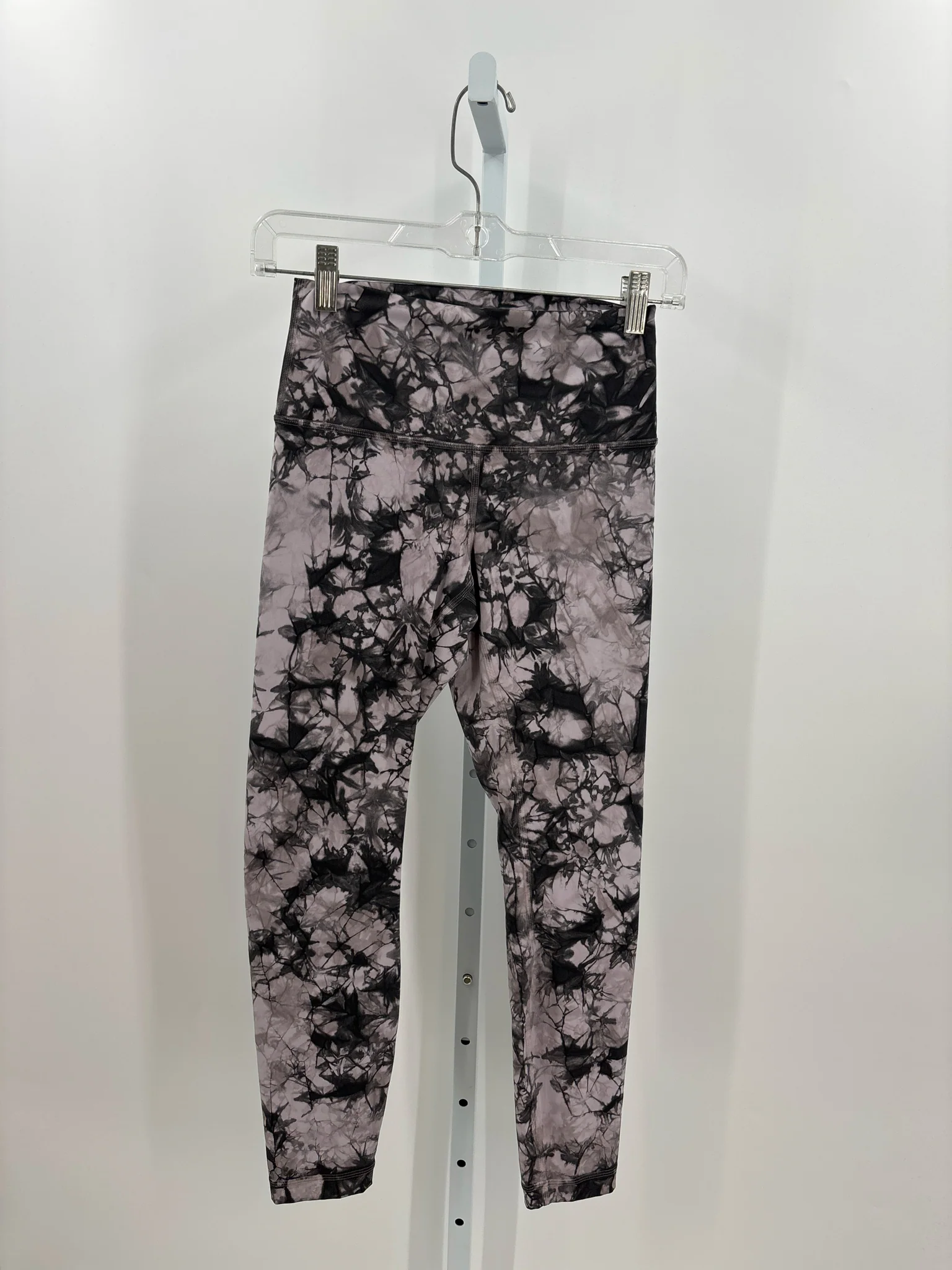 Lululemon 4 Activewear (Pre-owned)