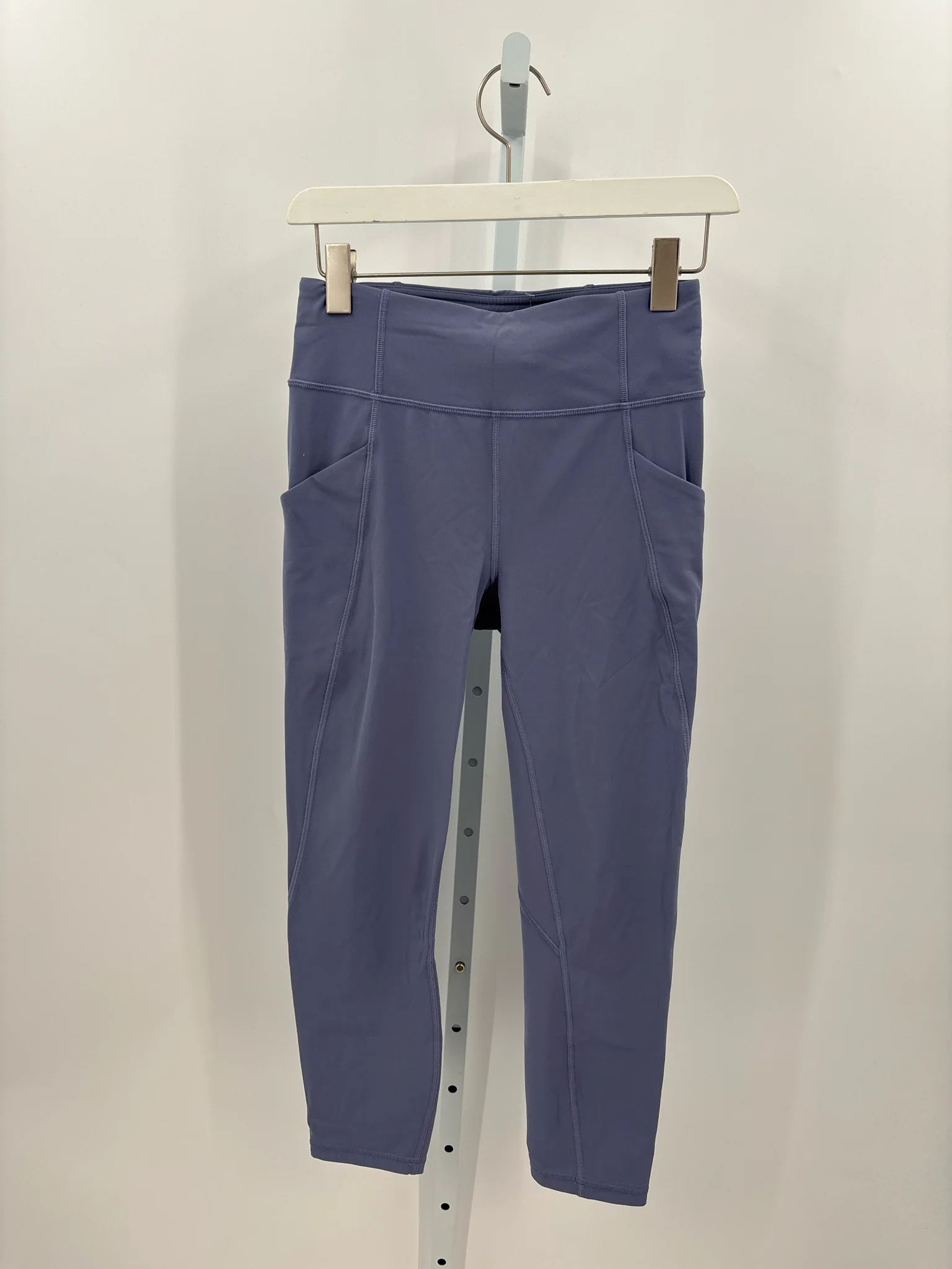 Lululemon 6 Activewear (Pre-owned)