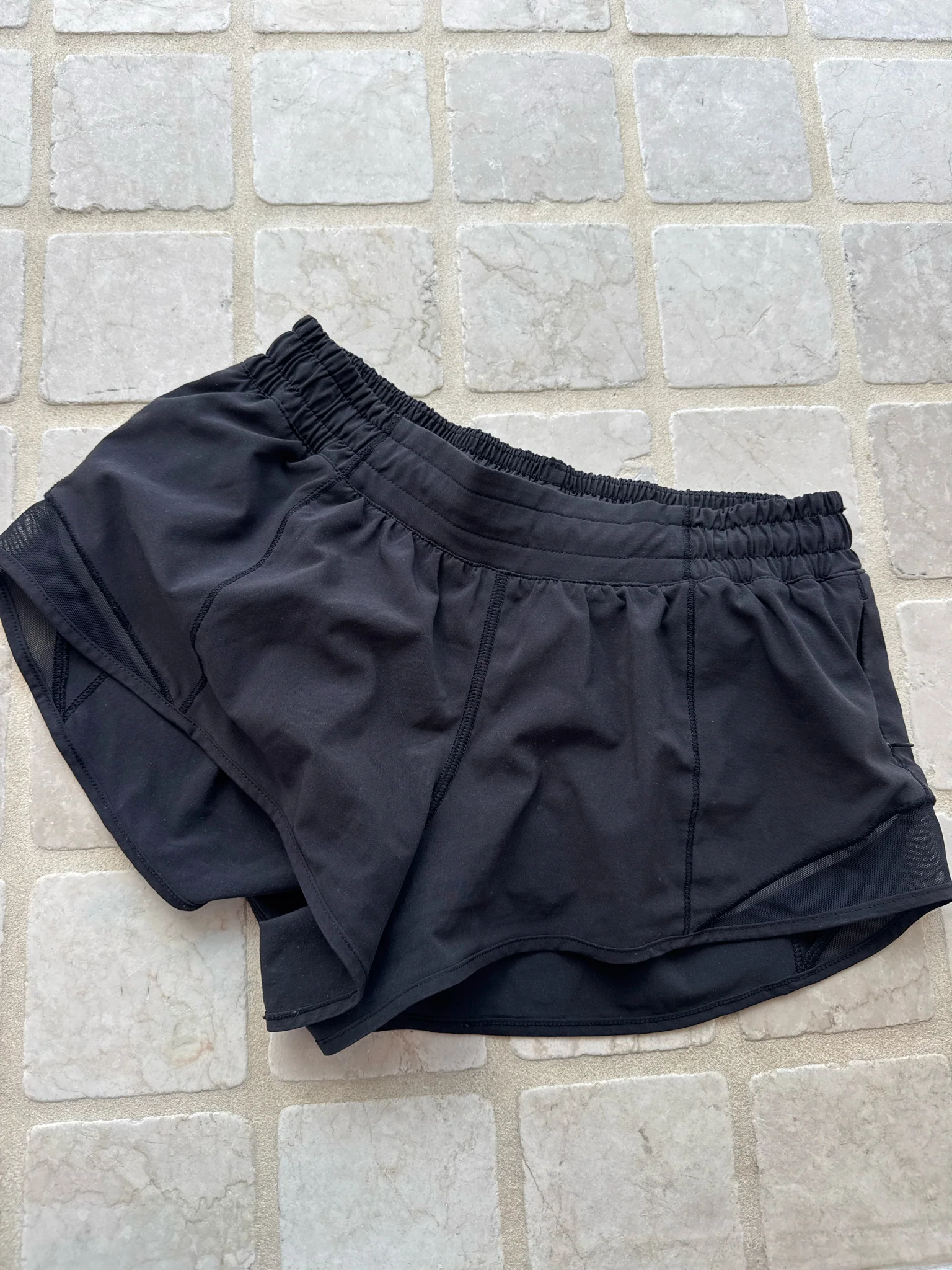 Lululemon 6 Activewear (Pre-owned)