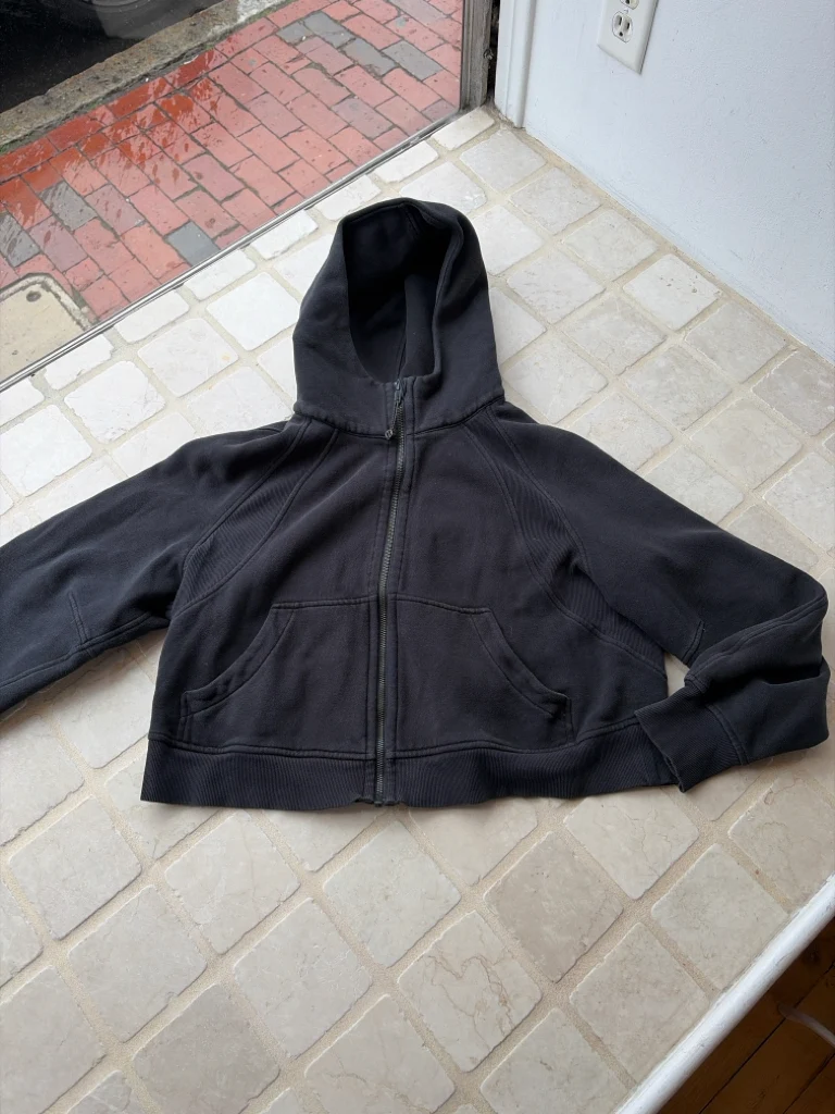 Lululemon Sweatshirt (Pre-owned)