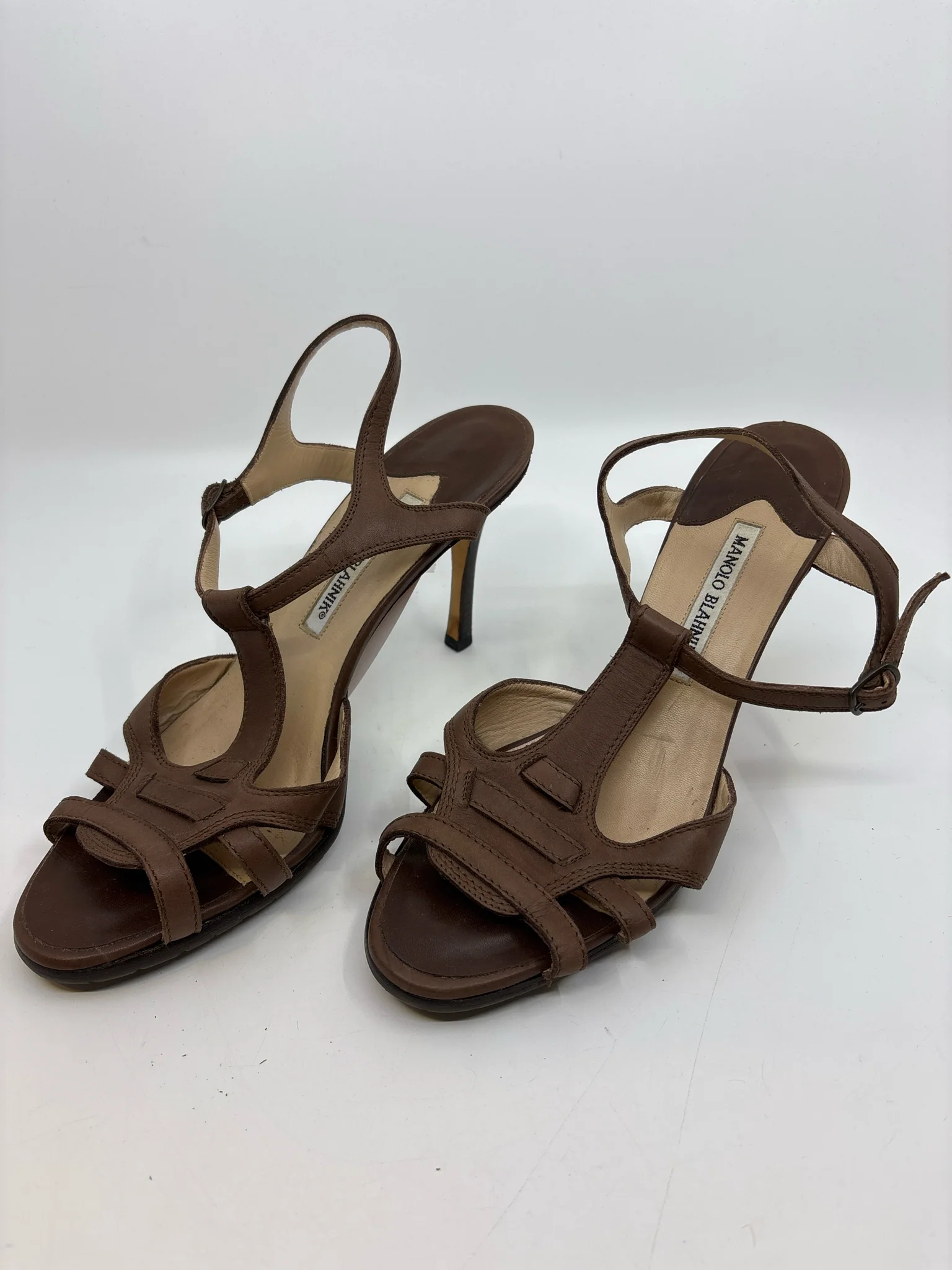 Manolo Blahnik Size 40.5 Shoes (Pre-owned)