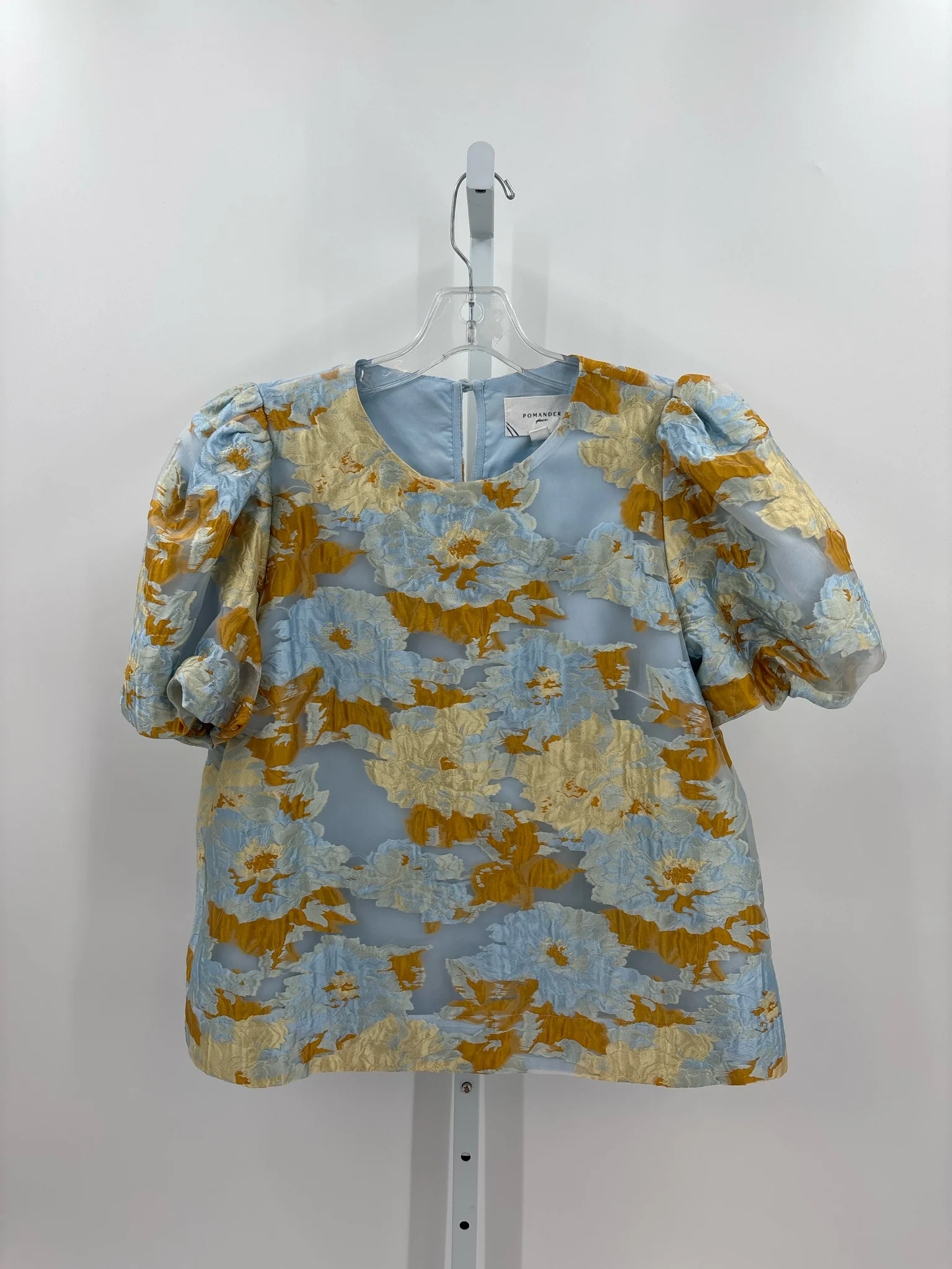 Pomander Place Size M Shirts (Pre-owned)