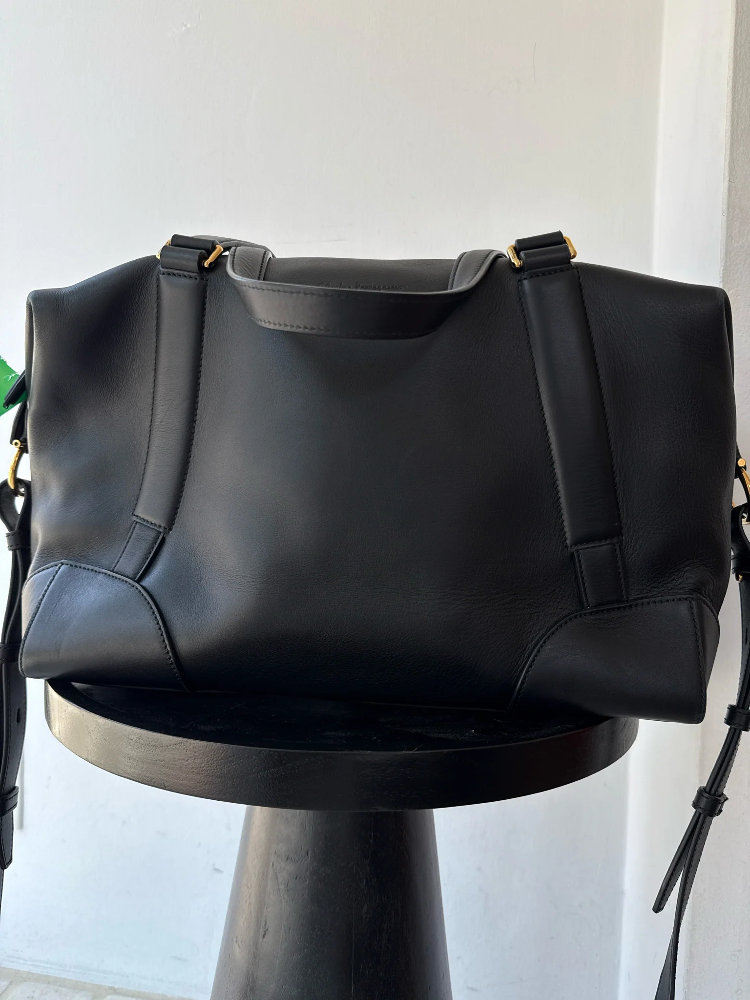 Salvatore Ferragamo Handbags (Pre-owned)