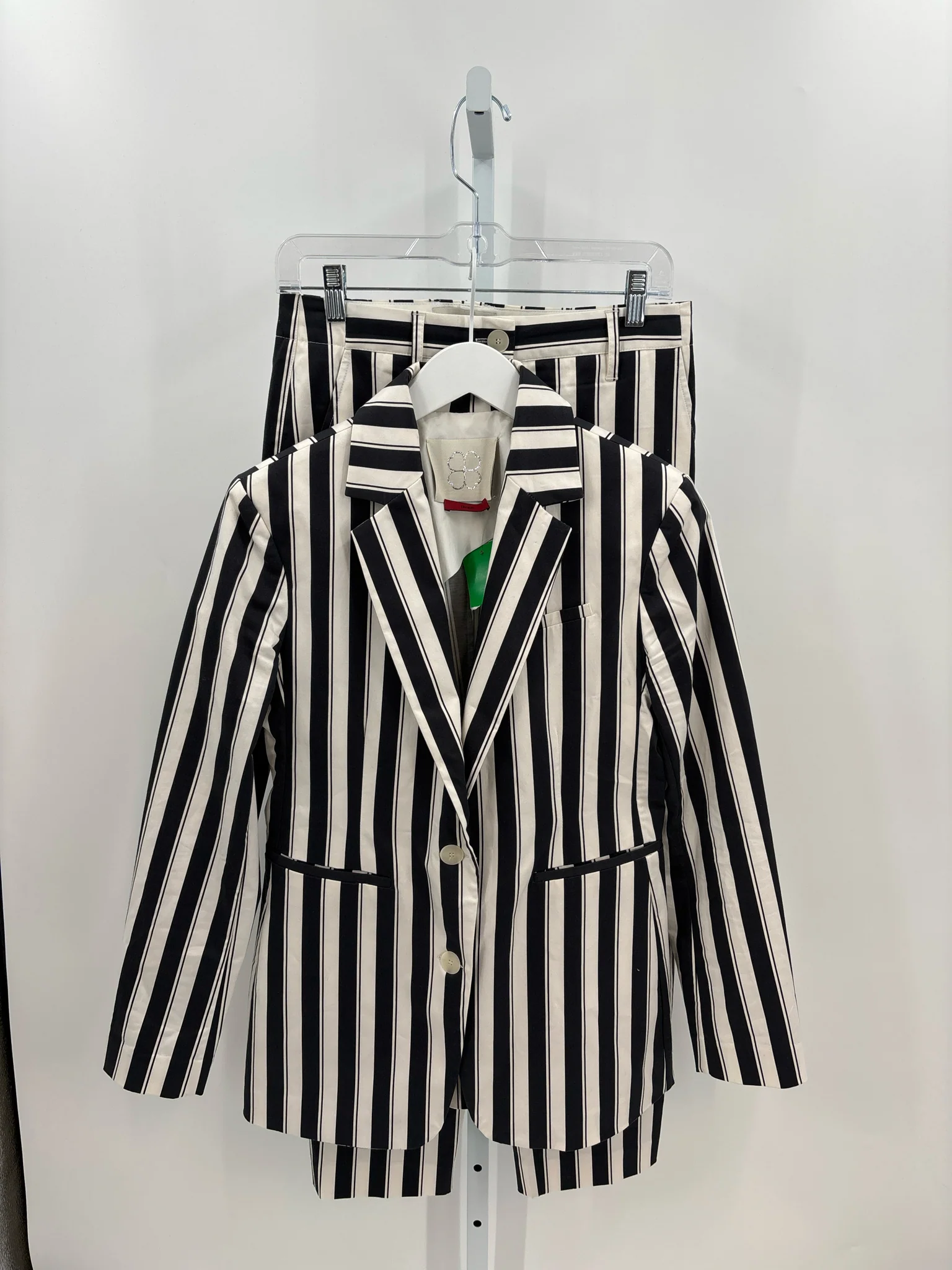 True Royal Suits (Pre-owned)