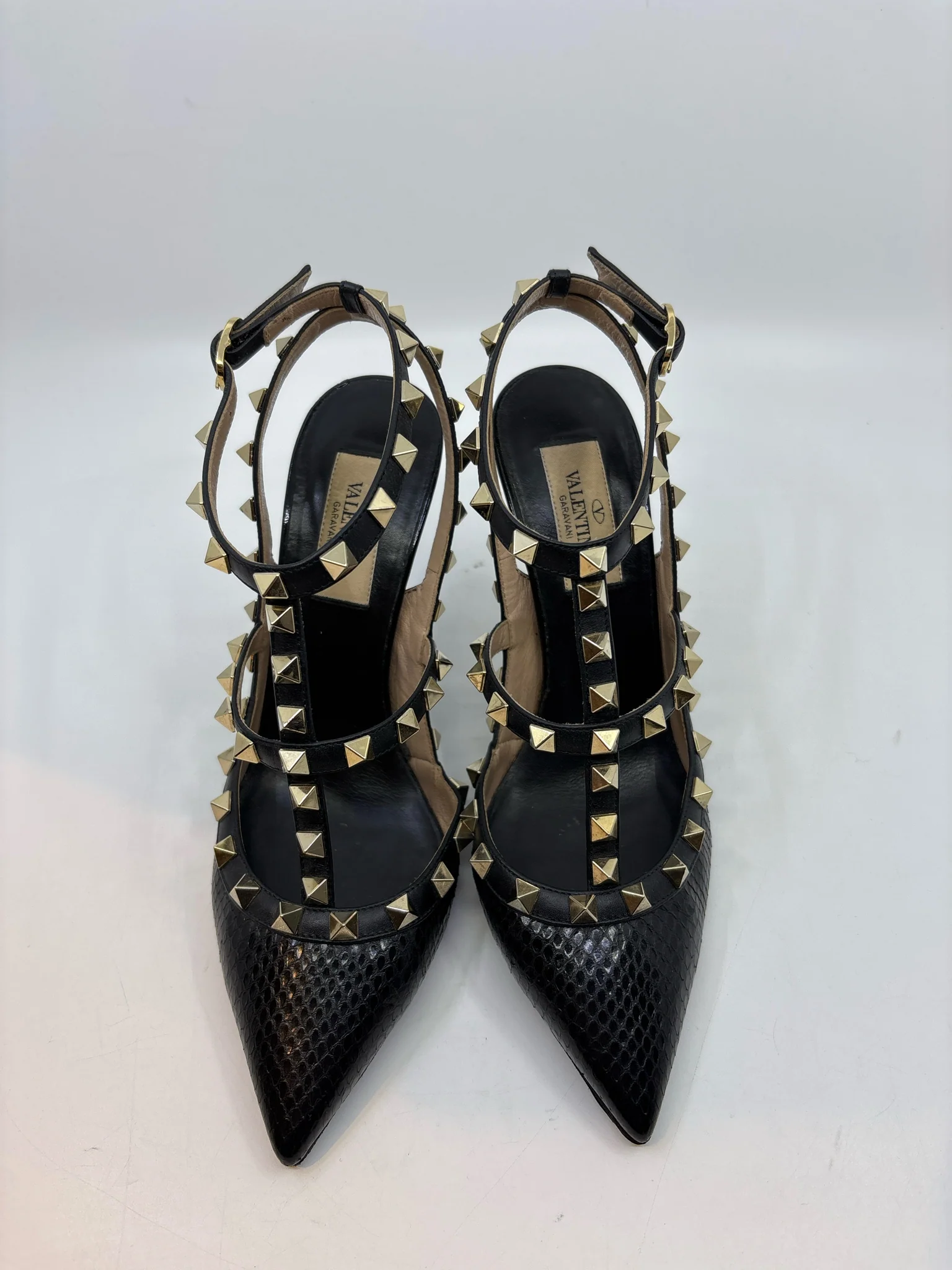 Valentino Size 36.5 Shoes (Pre-owned)