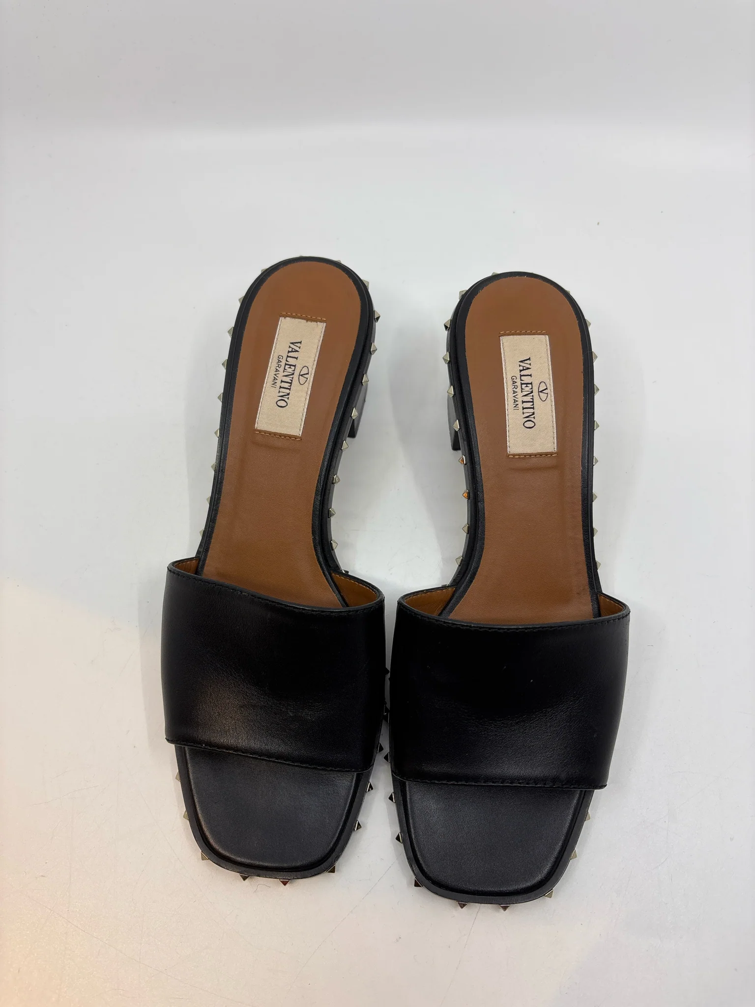 Valentino Size 37 Shoes (Pre-owned)